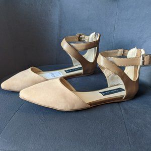 ‼️Consigning 2/5/25‼️ - Leather Strappy Ankle Flats (7)